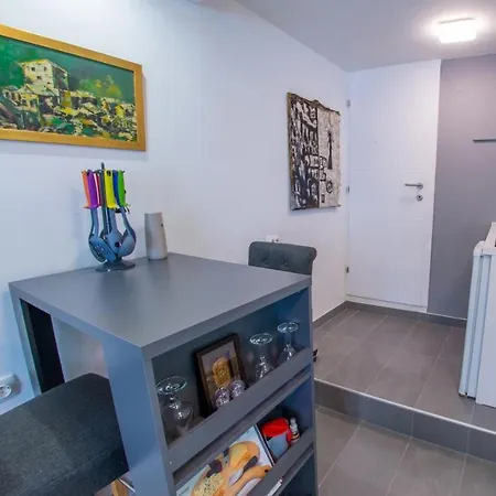 Studio Apartment Gallery Apartamento *