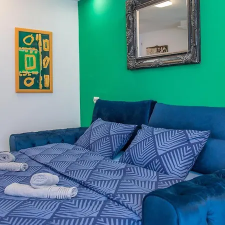 Apartamento Studio Apartment Gallery *